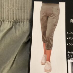 Khakis & Company Convertible Roll Up Cargo Capri